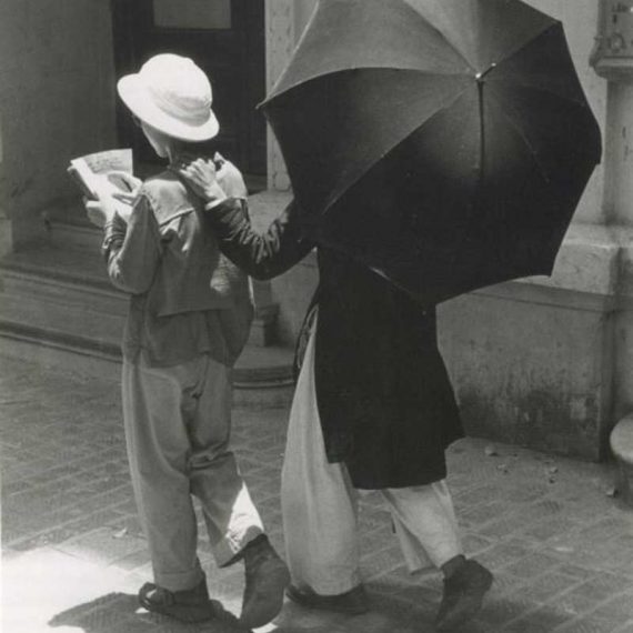 Saigon parasols – 1950's (photo by Dixie Reese)