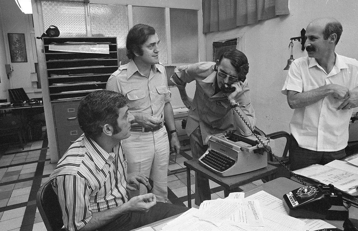 AP Bureau Saigon, Arnett (center) – circa 1970's
